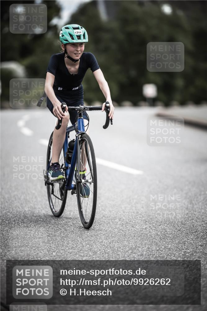 21.06.2026 - 29. Vierlanden-Triathlon H.Heesch http://msf.ph/oto/9926262 21.06.2026 14:57:17 Radfahren 1241 meine-sportfotos.de