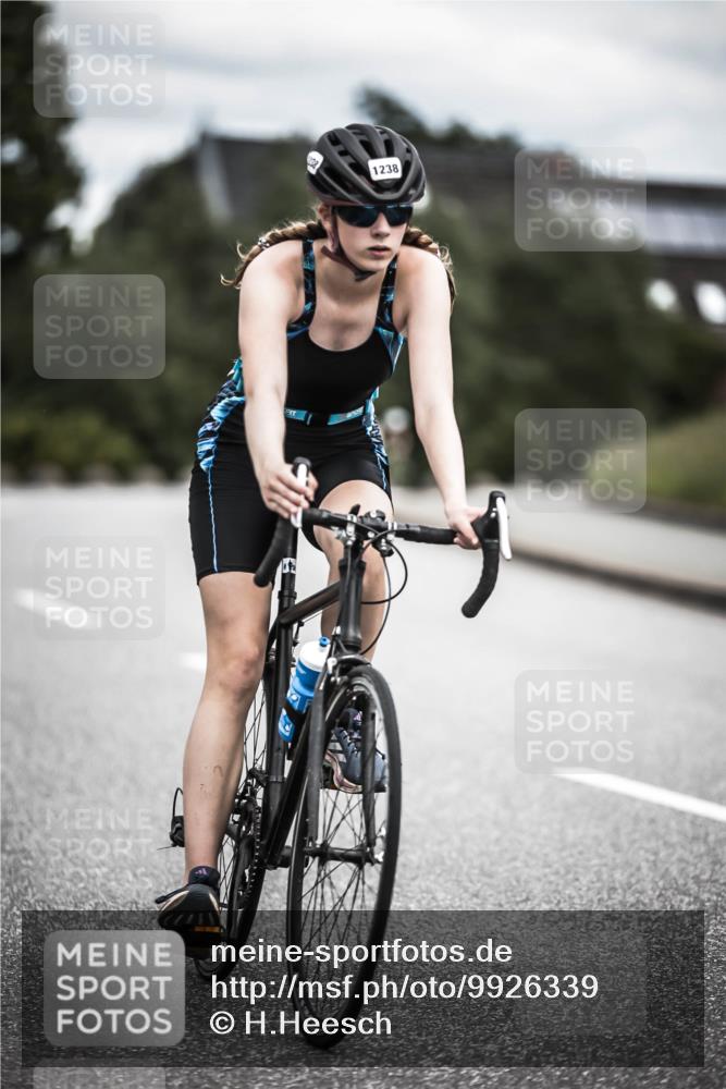21.06.2026 - 29. Vierlanden-Triathlon H.Heesch http://msf.ph/oto/9926339 21.06.2026 14:57:42 Radfahren 1238 meine-sportfotos.de