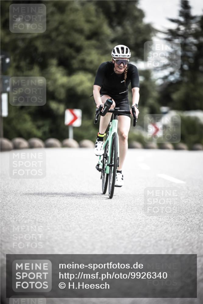 21.06.2026 - 29. Vierlanden-Triathlon H.Heesch http://msf.ph/oto/9926340 21.06.2026 13:21:15 Radfahren 11094 meine-sportfotos.de