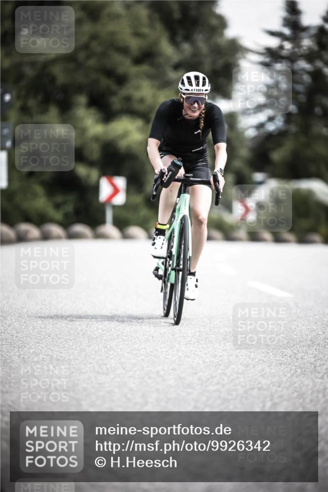 21.06.2026 - 29. Vierlanden-Triathlon H.Heesch http://msf.ph/oto/9926342 21.06.2026 13:21:15 Radfahren 11109 meine-sportfotos.de