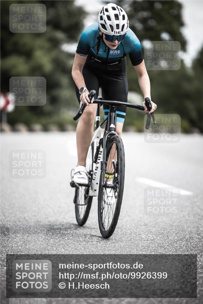 21.06.2026 - 29. Vierlanden-Triathlon H.Heesch http://msf.ph/oto/9926399 21.06.2026 13:21:23 Radfahren 1142 meine-sportfotos.de