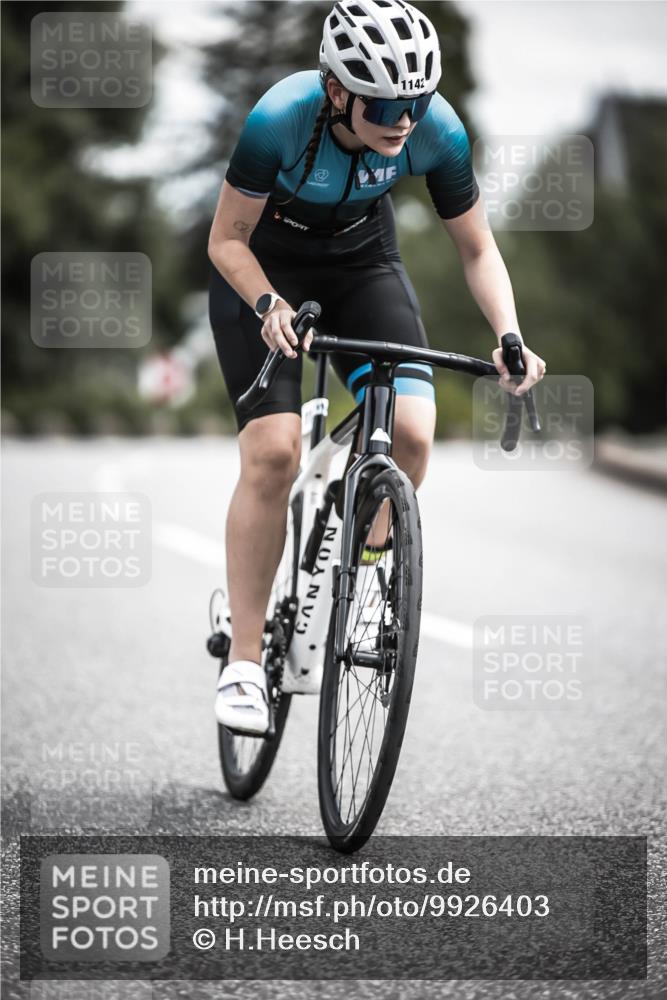 21.06.2026 - 29. Vierlanden-Triathlon H.Heesch http://msf.ph/oto/9926403 21.06.2026 13:21:24 Radfahren 1142 meine-sportfotos.de