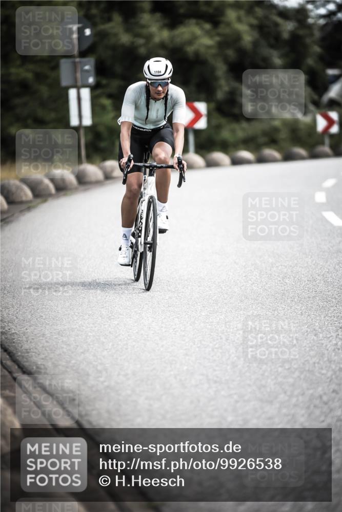 21.06.2026 - 29. Vierlanden-Triathlon H.Heesch http://msf.ph/oto/9926538 21.06.2026 13:24:31 Radfahren 11, 1104 meine-sportfotos.de