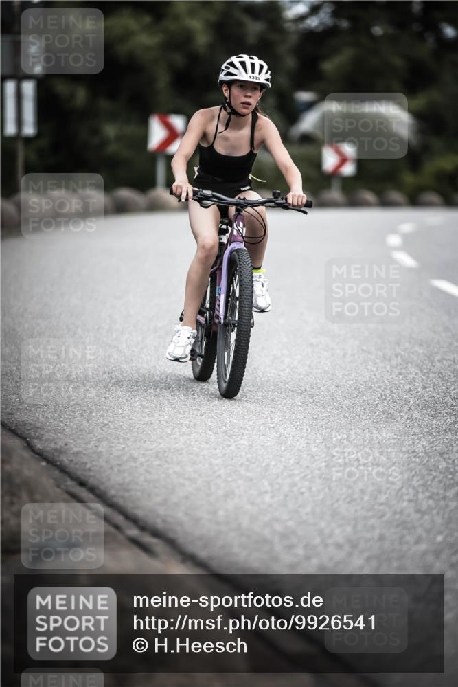 21.06.2026 - 29. Vierlanden-Triathlon H.Heesch http://msf.ph/oto/9926541 21.06.2026 14:58:15 Radfahren 11, 1303 meine-sportfotos.de