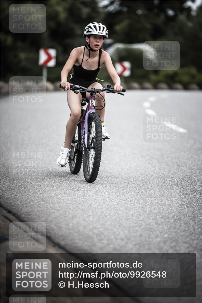 21.06.2026 - 29. Vierlanden-Triathlon H.Heesch http://msf.ph/oto/9926548 21.06.2026 14:58:15 Radfahren 1303 meine-sportfotos.de