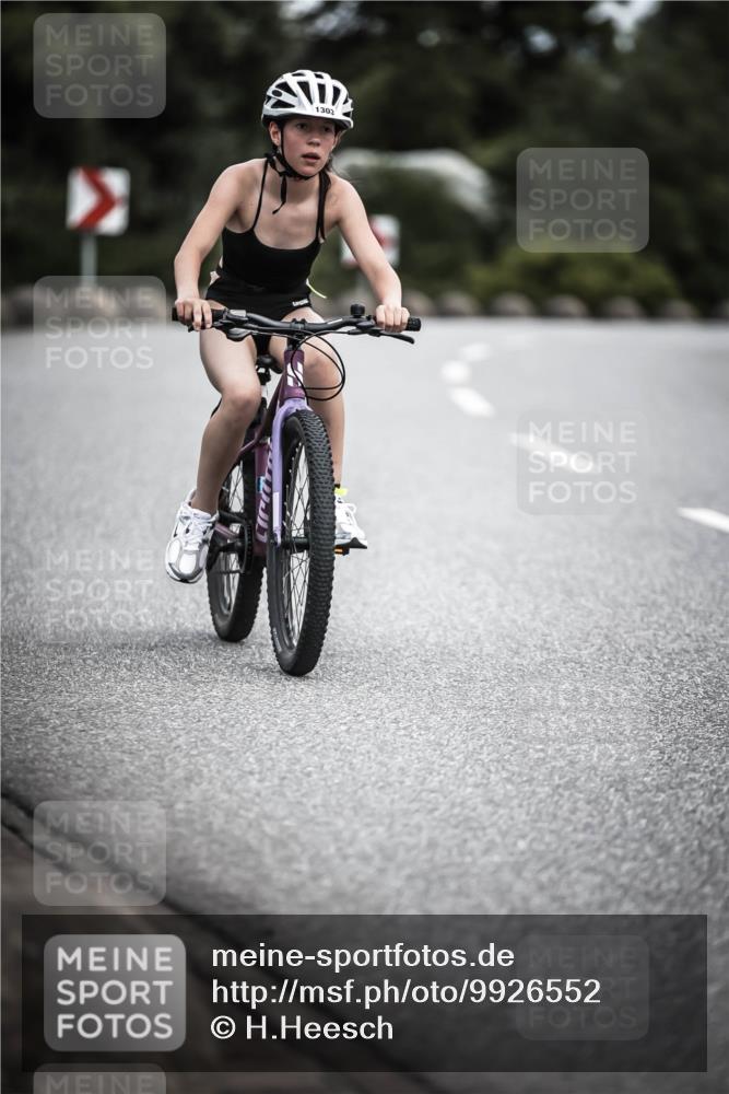 21.06.2026 - 29. Vierlanden-Triathlon H.Heesch http://msf.ph/oto/9926552 21.06.2026 14:58:15 Radfahren 1303 meine-sportfotos.de