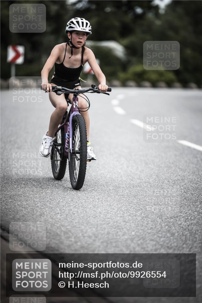 21.06.2026 - 29. Vierlanden-Triathlon H.Heesch http://msf.ph/oto/9926554 21.06.2026 14:58:15 Radfahren 1303 meine-sportfotos.de