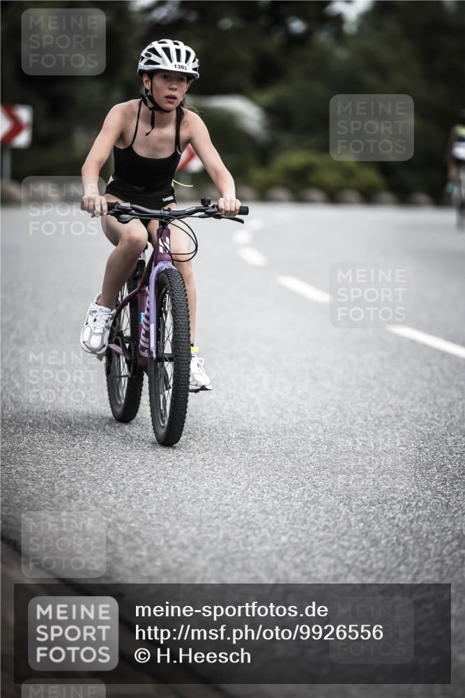 21.06.2026 - 29. Vierlanden-Triathlon H.Heesch http://msf.ph/oto/9926556 21.06.2026 14:58:15 Radfahren 1303 meine-sportfotos.de
