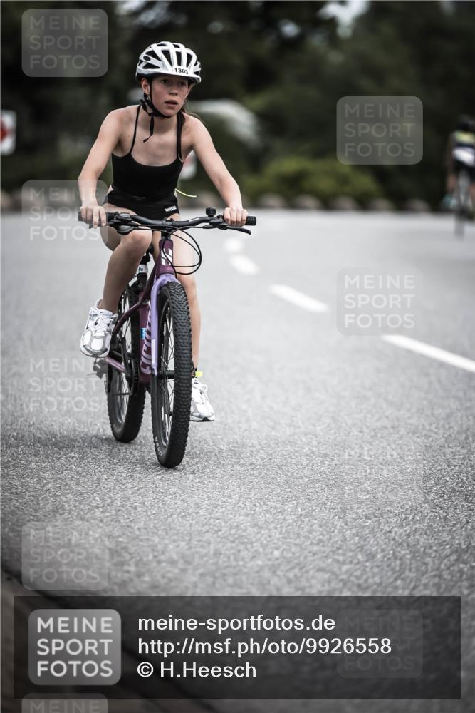 21.06.2026 - 29. Vierlanden-Triathlon H.Heesch http://msf.ph/oto/9926558 21.06.2026 14:58:15 Radfahren 1303 meine-sportfotos.de