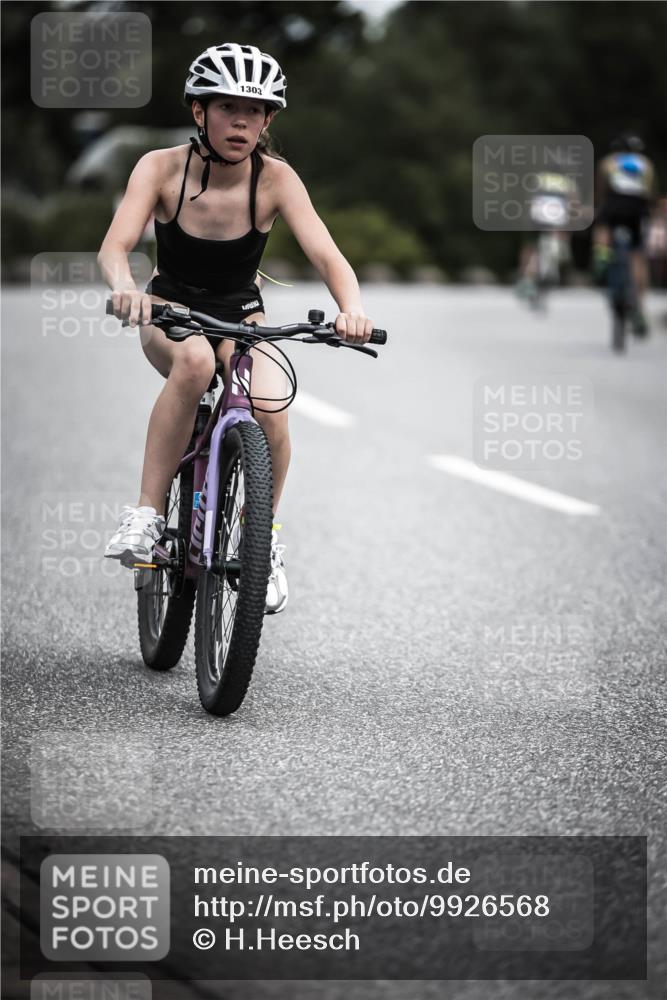 21.06.2026 - 29. Vierlanden-Triathlon H.Heesch http://msf.ph/oto/9926568 21.06.2026 14:58:16 Radfahren 1303 meine-sportfotos.de