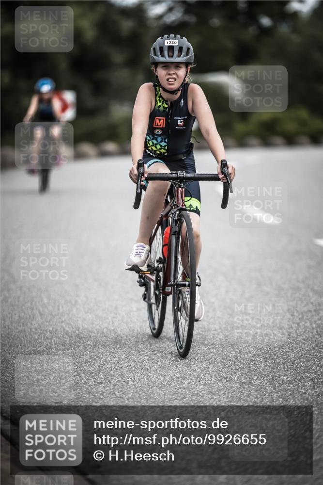 21.06.2026 - 29. Vierlanden-Triathlon H.Heesch http://msf.ph/oto/9926655 21.06.2026 14:58:44 Radfahren 1320 meine-sportfotos.de