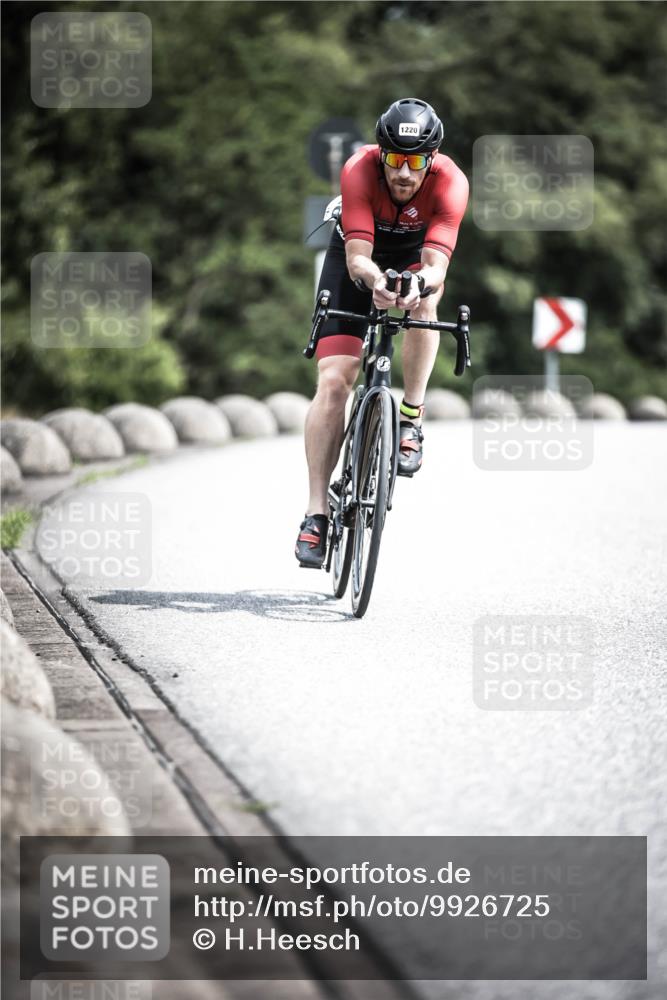 21.06.2026 - 29. Vierlanden-Triathlon H.Heesch http://msf.ph/oto/9926725 21.06.2026 13:29:20 Radfahren 1220 meine-sportfotos.de