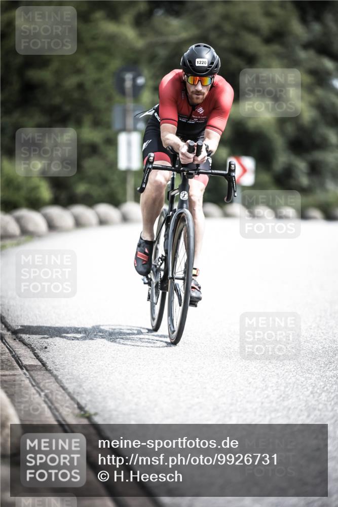 21.06.2026 - 29. Vierlanden-Triathlon H.Heesch http://msf.ph/oto/9926731 21.06.2026 13:29:20 Radfahren 1220 meine-sportfotos.de