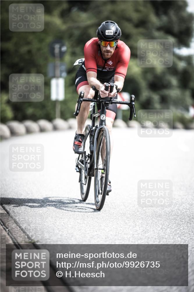 21.06.2026 - 29. Vierlanden-Triathlon H.Heesch http://msf.ph/oto/9926735 21.06.2026 13:29:20 Radfahren 1220 meine-sportfotos.de