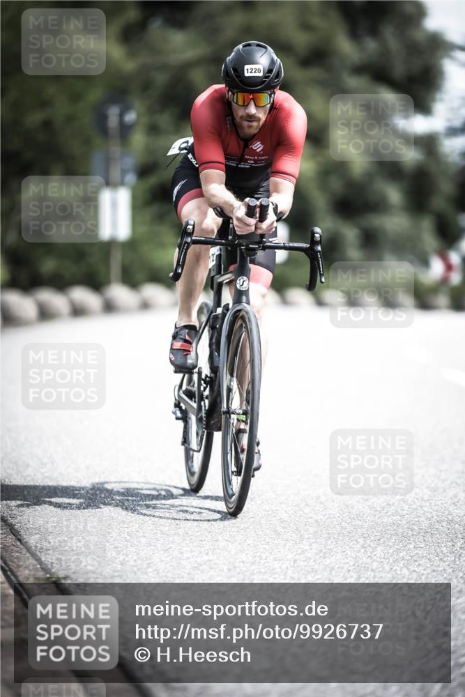 21.06.2026 - 29. Vierlanden-Triathlon H.Heesch http://msf.ph/oto/9926737 21.06.2026 13:29:20 Radfahren 1220 meine-sportfotos.de