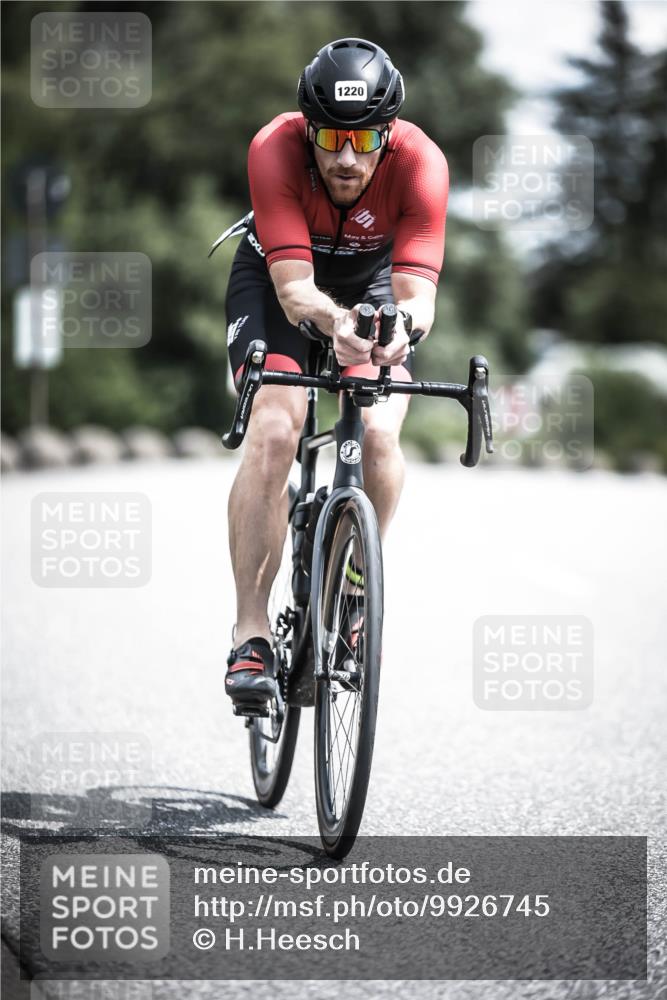 21.06.2026 - 29. Vierlanden-Triathlon H.Heesch http://msf.ph/oto/9926745 21.06.2026 13:29:20 Radfahren 1220 meine-sportfotos.de