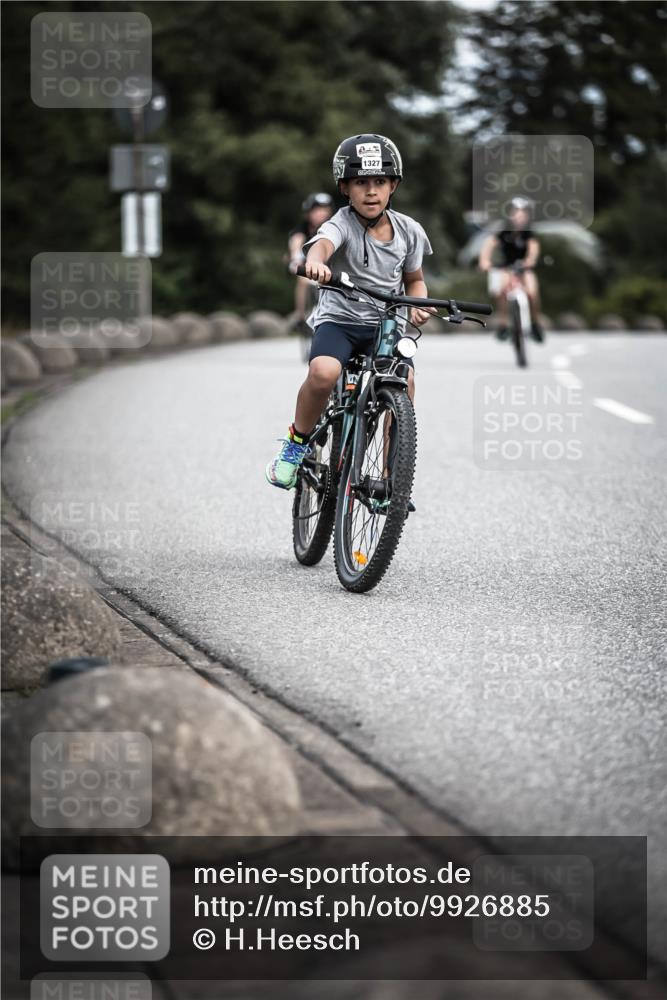 21.06.2026 - 29. Vierlanden-Triathlon H.Heesch http://msf.ph/oto/9926885 21.06.2026 14:59:51 Radfahren 11, 1327 meine-sportfotos.de