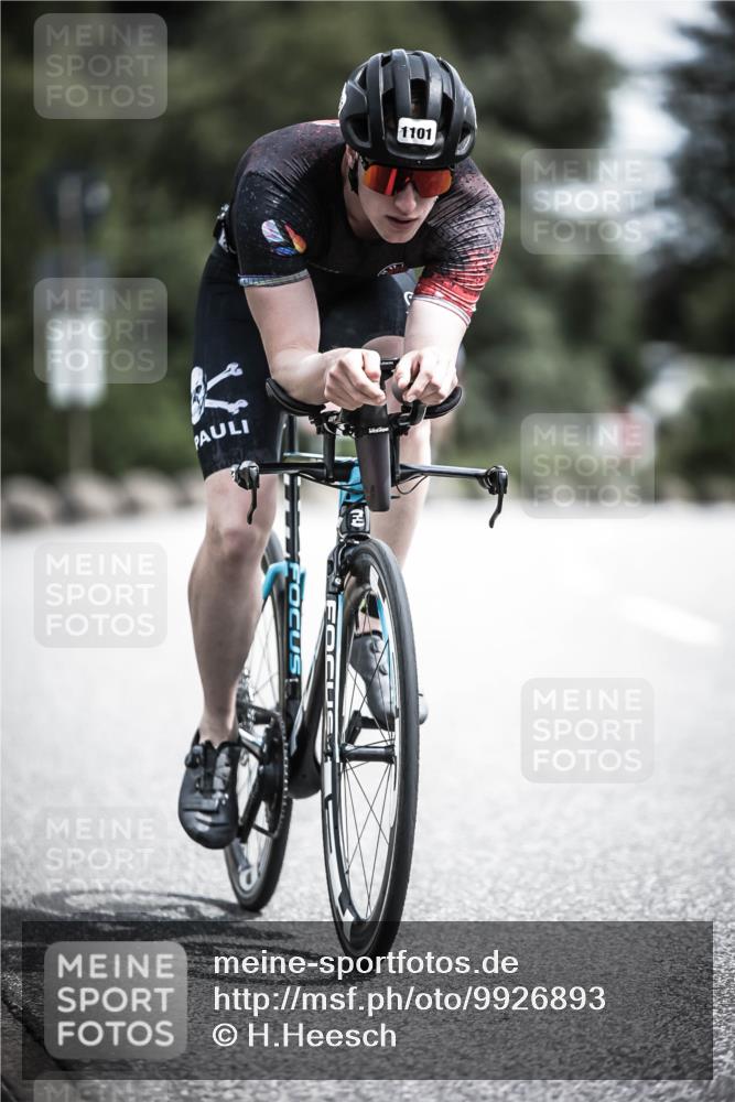 21.06.2026 - 29. Vierlanden-Triathlon H.Heesch http://msf.ph/oto/9926893 21.06.2026 13:29:58 Radfahren 1101 meine-sportfotos.de