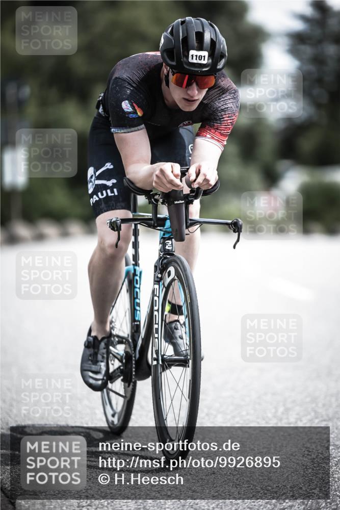 21.06.2026 - 29. Vierlanden-Triathlon H.Heesch http://msf.ph/oto/9926895 21.06.2026 13:29:58 Radfahren 1101 meine-sportfotos.de