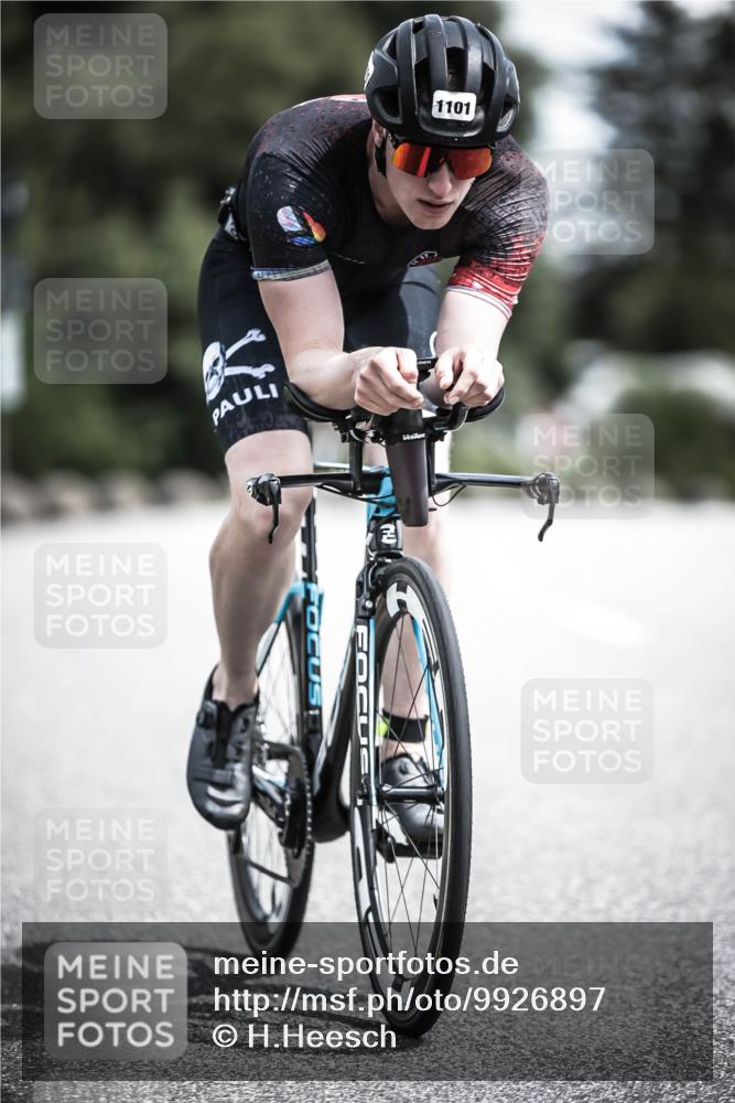 21.06.2026 - 29. Vierlanden-Triathlon H.Heesch http://msf.ph/oto/9926897 21.06.2026 13:29:58 Radfahren 1101 meine-sportfotos.de