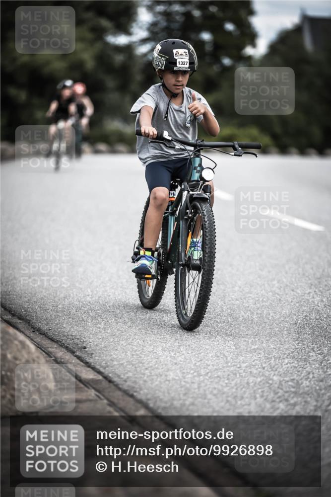 21.06.2026 - 29. Vierlanden-Triathlon H.Heesch http://msf.ph/oto/9926898 21.06.2026 14:59:52 Radfahren 1327 meine-sportfotos.de