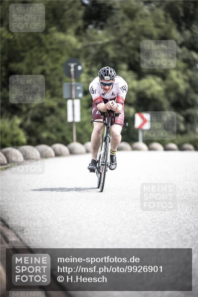 21.06.2026 - 29. Vierlanden-Triathlon H.Heesch http://msf.ph/oto/9926901 21.06.2026 13:30:00 Radfahren 1222, 11, 19 meine-sportfotos.de