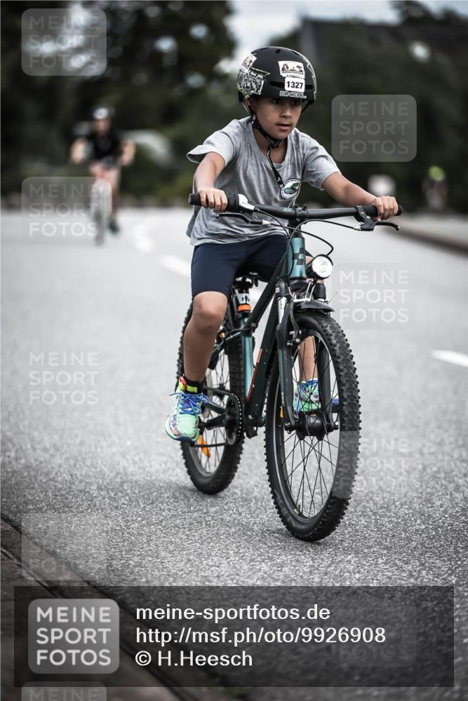 21.06.2026 - 29. Vierlanden-Triathlon H.Heesch http://msf.ph/oto/9926908 21.06.2026 14:59:52 Radfahren 1327 meine-sportfotos.de