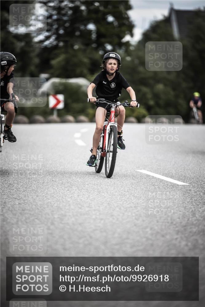 21.06.2026 - 29. Vierlanden-Triathlon H.Heesch http://msf.ph/oto/9926918 21.06.2026 14:59:54 Radfahren 1308, 08, 1298 meine-sportfotos.de