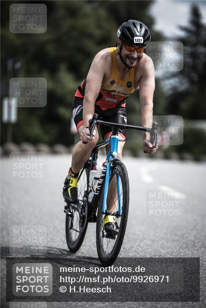 21.06.2026 - 29. Vierlanden-Triathlon H.Heesch http://msf.ph/oto/9926971 21.06.2026 13:30:25 Radfahren 1221 meine-sportfotos.de