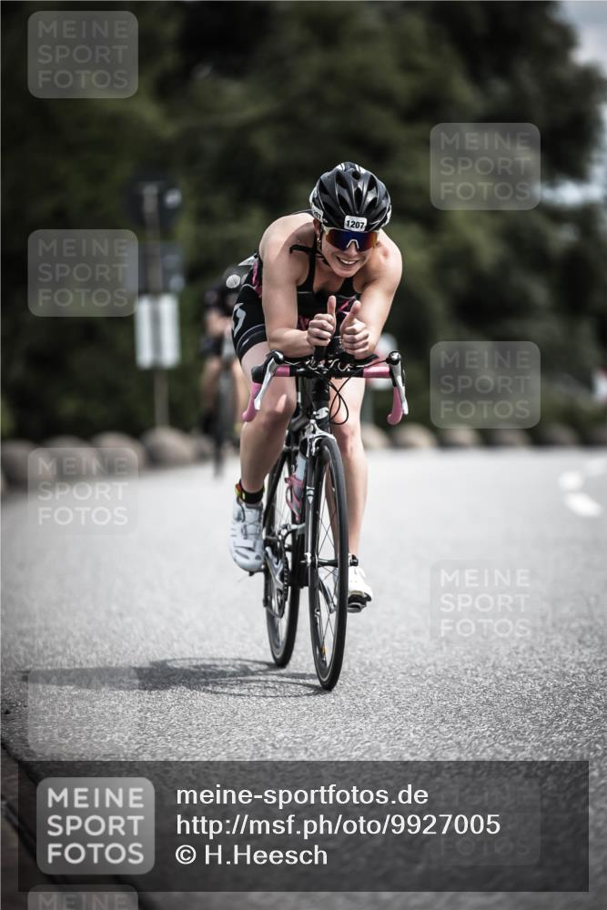 21.06.2026 - 29. Vierlanden-Triathlon H.Heesch http://msf.ph/oto/9927005 21.06.2026 13:30:37 Radfahren 1207 meine-sportfotos.de