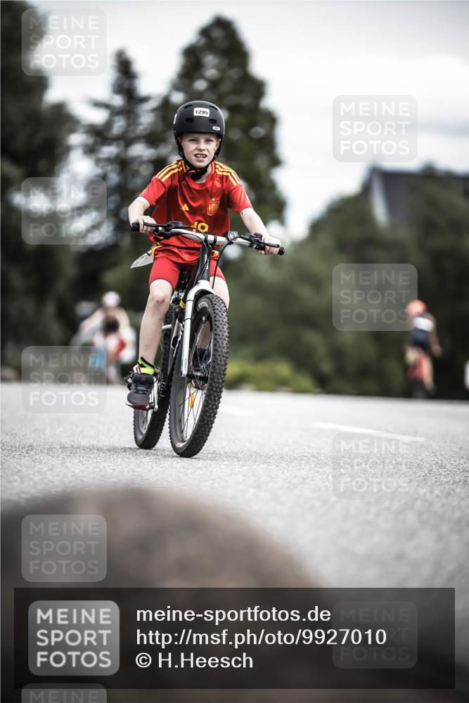 21.06.2026 - 29. Vierlanden-Triathlon H.Heesch http://msf.ph/oto/9927010 21.06.2026 15:00:39 Radfahren 1295 meine-sportfotos.de