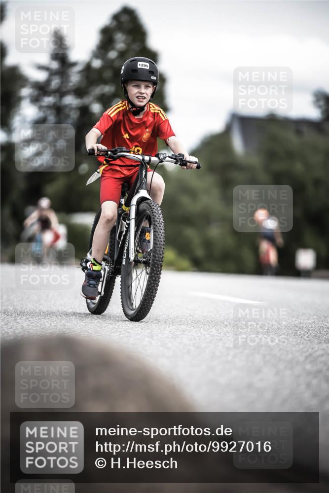 21.06.2026 - 29. Vierlanden-Triathlon H.Heesch http://msf.ph/oto/9927016 21.06.2026 15:00:40 Radfahren 1295, 28 meine-sportfotos.de