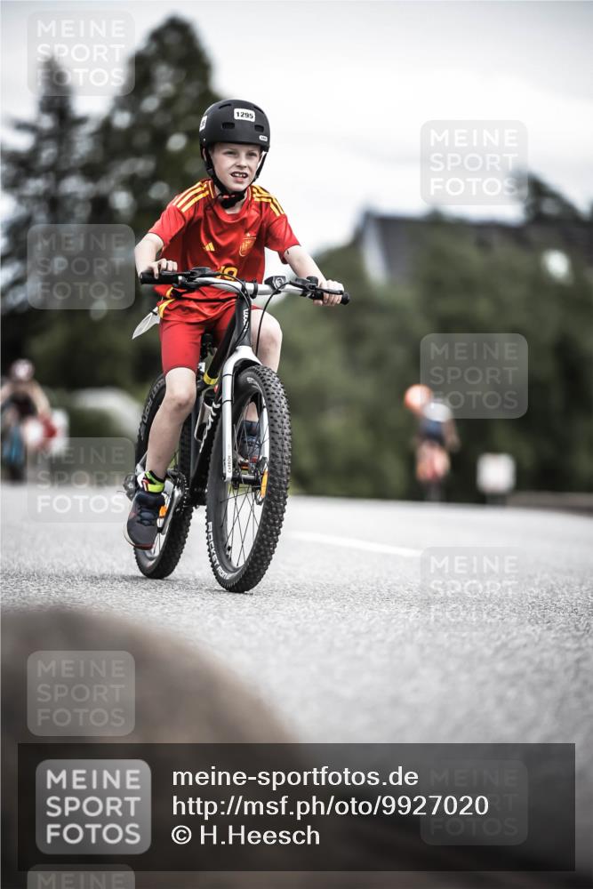 21.06.2026 - 29. Vierlanden-Triathlon H.Heesch http://msf.ph/oto/9927020 21.06.2026 15:00:40 Radfahren 1295 meine-sportfotos.de