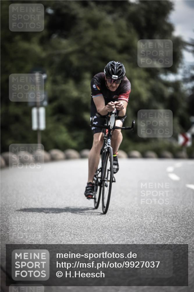21.06.2026 - 29. Vierlanden-Triathlon H.Heesch http://msf.ph/oto/9927037 21.06.2026 13:30:39 Radfahren 1094 meine-sportfotos.de