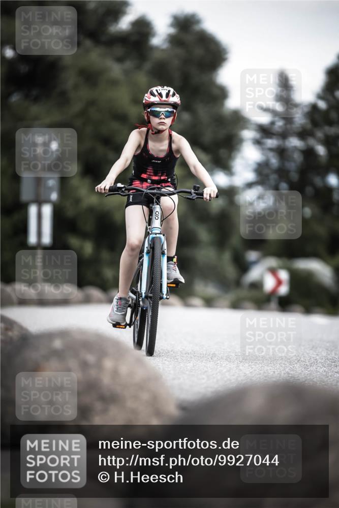 21.06.2026 - 29. Vierlanden-Triathlon H.Heesch http://msf.ph/oto/9927044 21.06.2026 15:00:48 Radfahren 11 meine-sportfotos.de