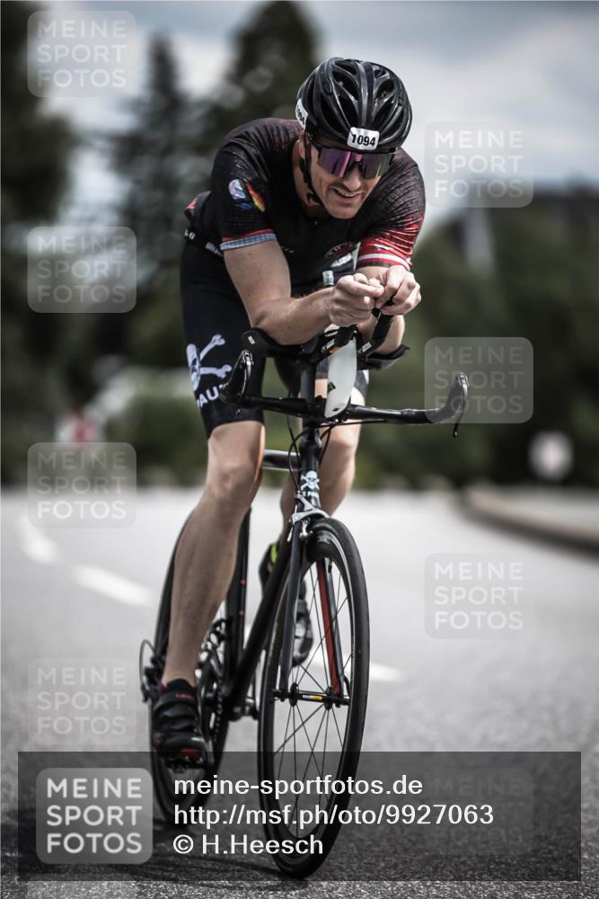 21.06.2026 - 29. Vierlanden-Triathlon H.Heesch http://msf.ph/oto/9927063 21.06.2026 13:30:40 Radfahren 1094 meine-sportfotos.de