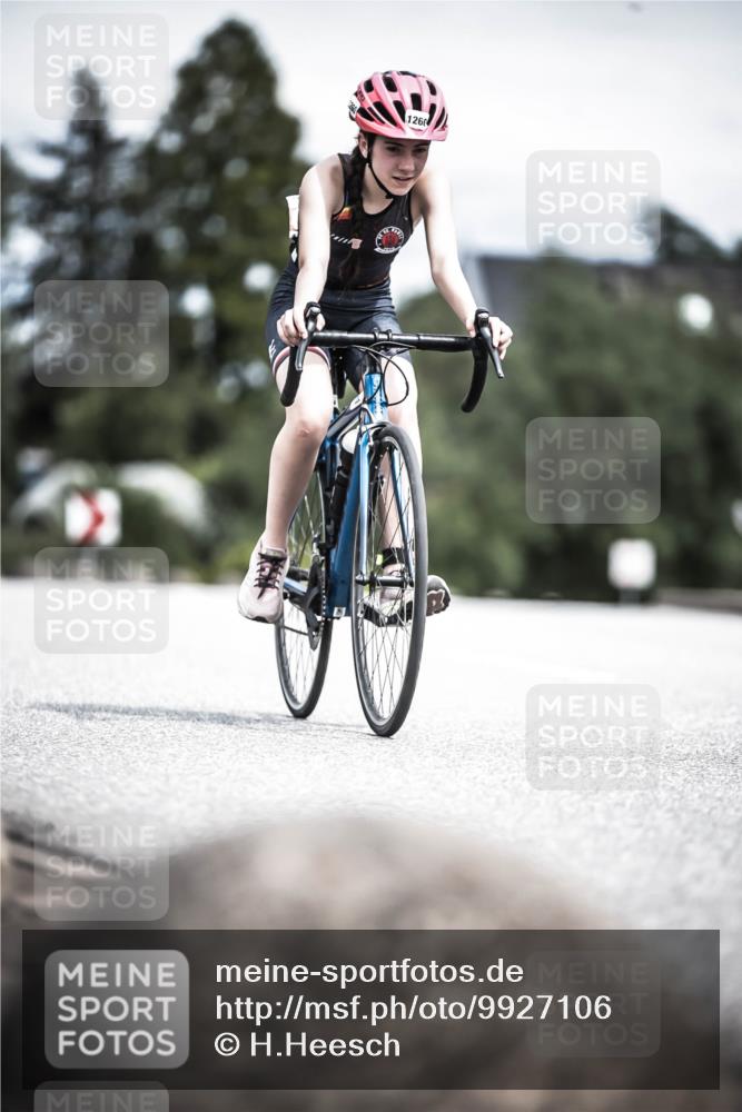 21.06.2026 - 29. Vierlanden-Triathlon H.Heesch http://msf.ph/oto/9927106 21.06.2026 14:54:39 Radfahren 1260 meine-sportfotos.de