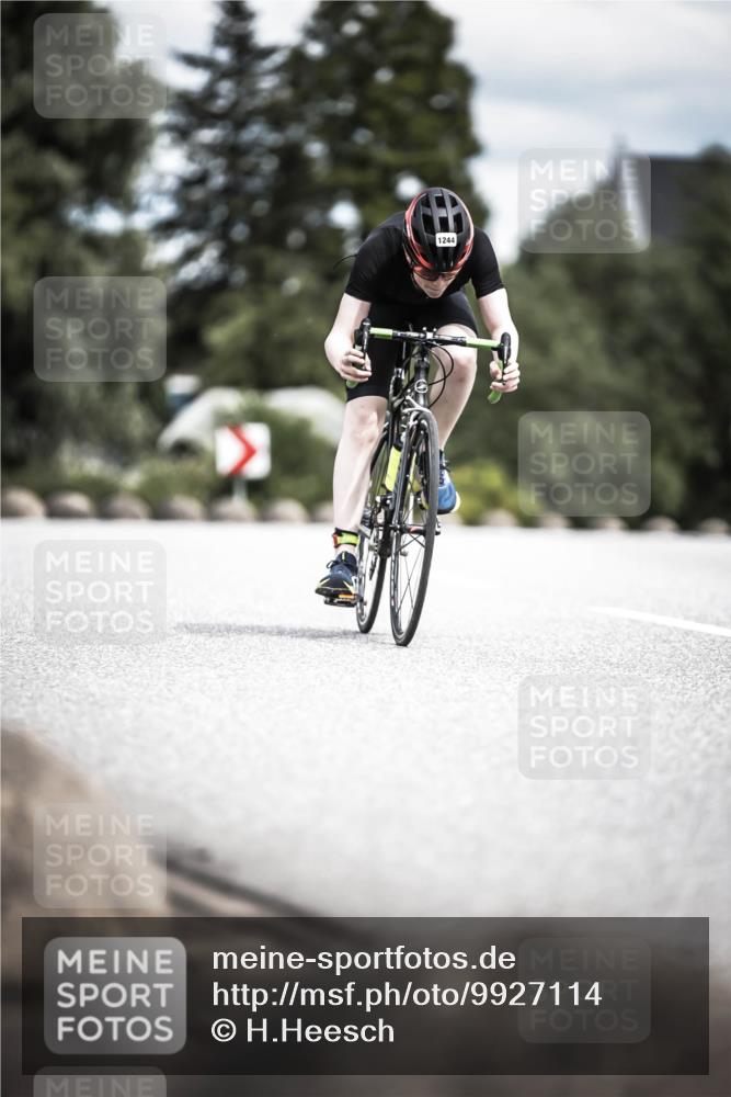21.06.2026 - 29. Vierlanden-Triathlon H.Heesch http://msf.ph/oto/9927114 21.06.2026 14:54:58 Radfahren 1244 meine-sportfotos.de