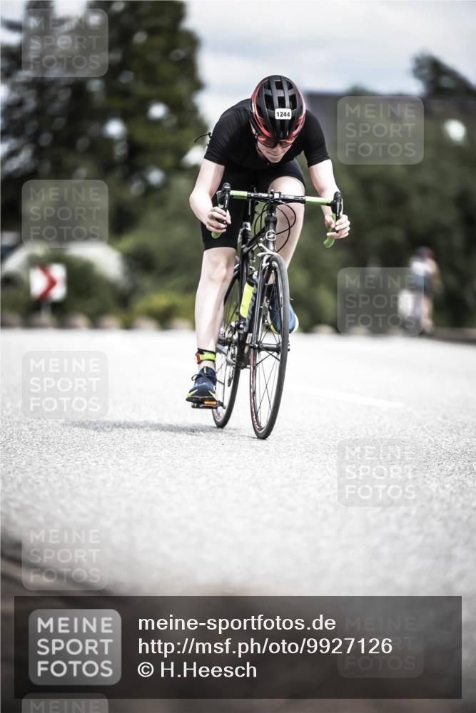 21.06.2026 - 29. Vierlanden-Triathlon H.Heesch http://msf.ph/oto/9927126 21.06.2026 14:54:59 Radfahren 1244 meine-sportfotos.de