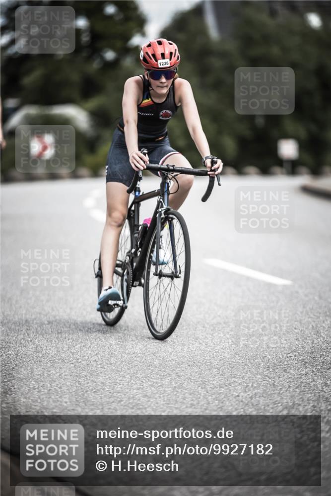 21.06.2026 - 29. Vierlanden-Triathlon H.Heesch http://msf.ph/oto/9927182 21.06.2026 14:55:29 Radfahren 1236 meine-sportfotos.de