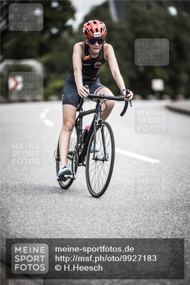 21.06.2026 - 29. Vierlanden-Triathlon H.Heesch http://msf.ph/oto/9927183 21.06.2026 14:55:29 Radfahren 1236 meine-sportfotos.de