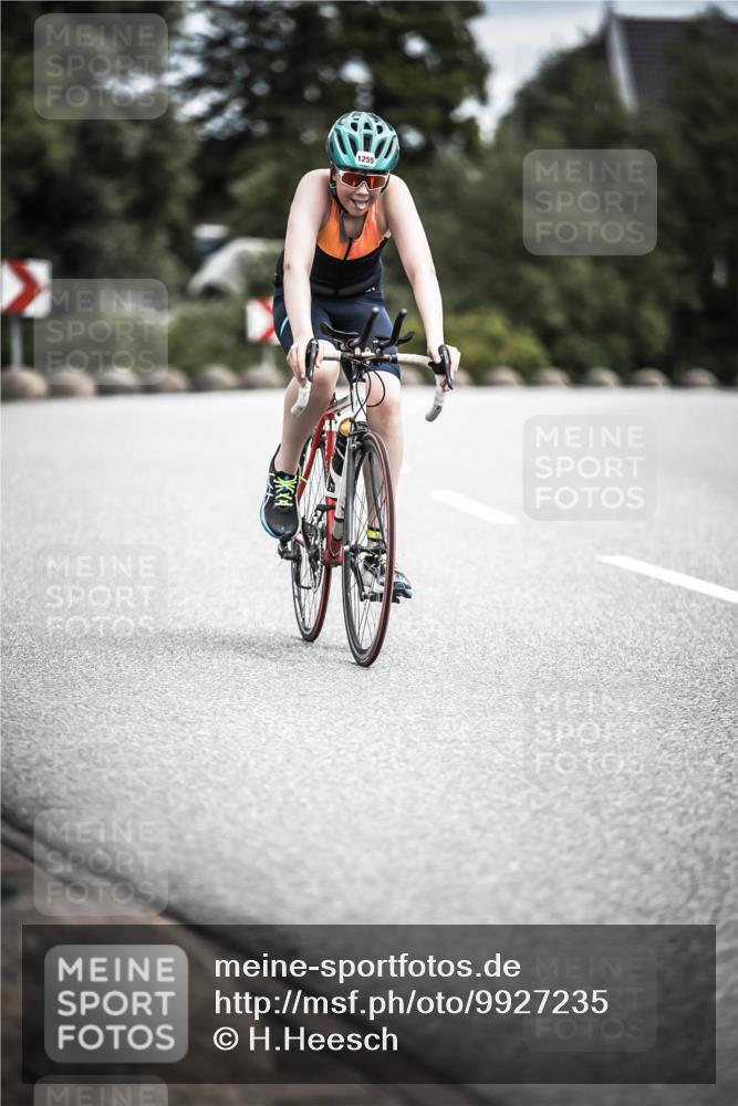 21.06.2026 - 29. Vierlanden-Triathlon H.Heesch http://msf.ph/oto/9927235 21.06.2026 14:55:58 Radfahren 1255 meine-sportfotos.de