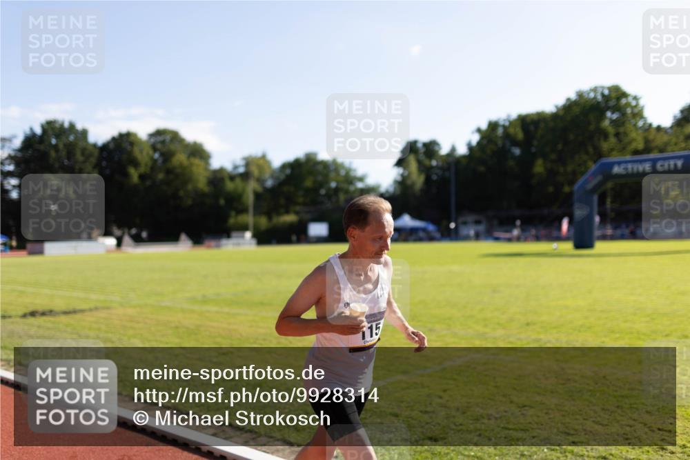 08.08.2026 - Nacht der Zehner Michael Strokosch http://msf.ph/oto/9928314 08.08.2026 17:45:34 Laufen 115 meine-sportfotos.de