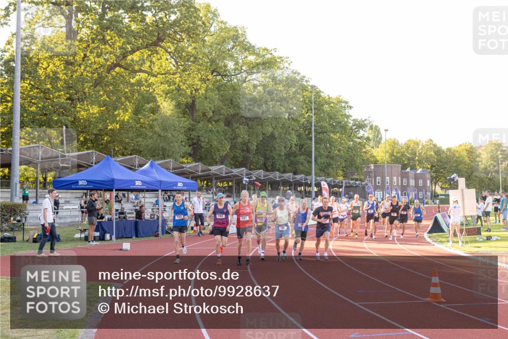 08.08.2026 - Nacht der Zehner Michael Strokosch http://msf.ph/oto/9928637 08.08.2026 18:12:20 Laufen 103, 102, 101, 100, 99, 0, 02 meine-sportfotos.de