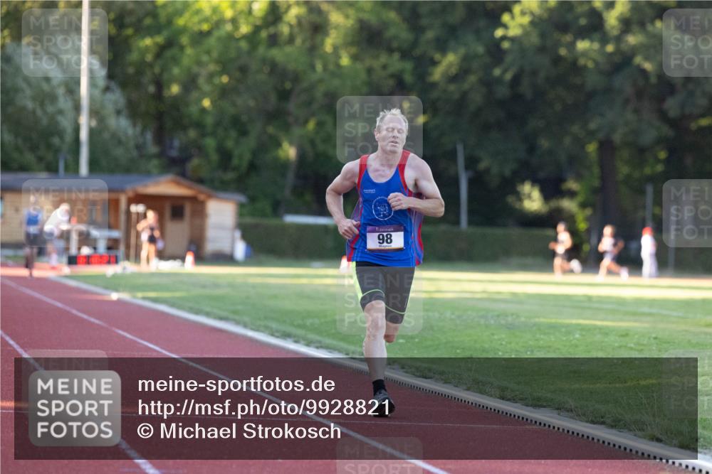 08.08.2026 - Nacht der Zehner Michael Strokosch http://msf.ph/oto/9928821 08.08.2026 18:20:47 Laufen 98 meine-sportfotos.de
