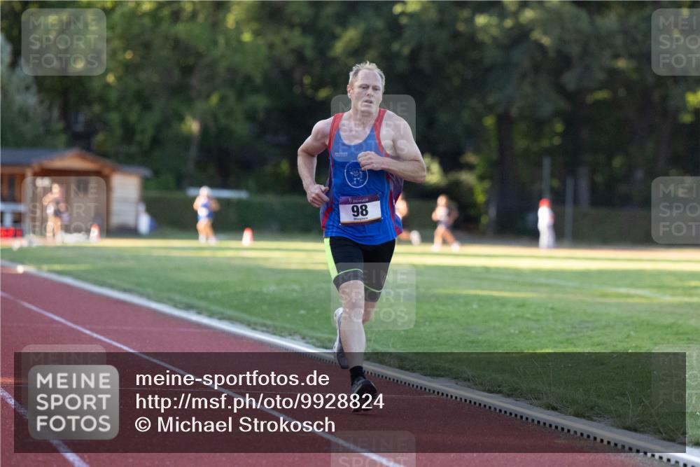 08.08.2026 - Nacht der Zehner Michael Strokosch http://msf.ph/oto/9928824 08.08.2026 18:20:48 Laufen 98 meine-sportfotos.de