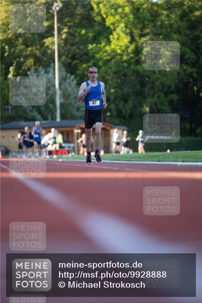08.08.2026 - Nacht der Zehner Michael Strokosch http://msf.ph/oto/9928888 08.08.2026 18:22:31 Laufen 87 meine-sportfotos.de