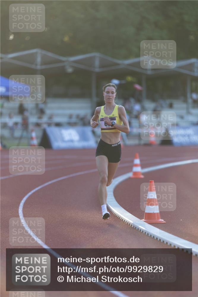08.08.2026 - Nacht der Zehner Michael Strokosch http://msf.ph/oto/9929829 08.08.2026 19:33:54 Laufen 2010, 68 meine-sportfotos.de