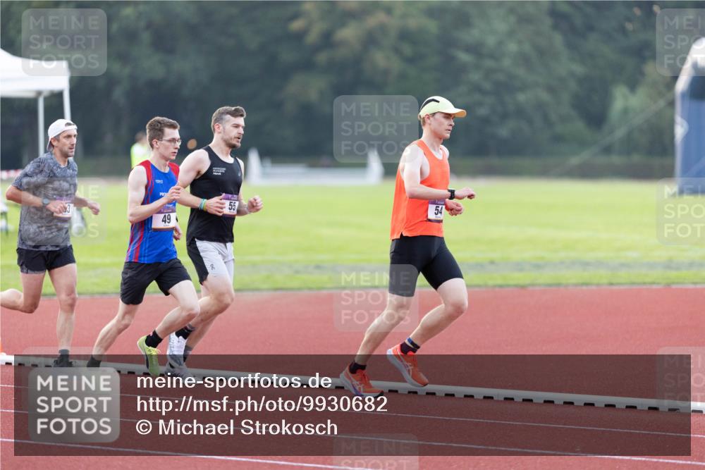08.08.2026 - Nacht der Zehner Michael Strokosch http://msf.ph/oto/9930682 08.08.2026 20:28:54 Laufen 49, 55, 54 meine-sportfotos.de