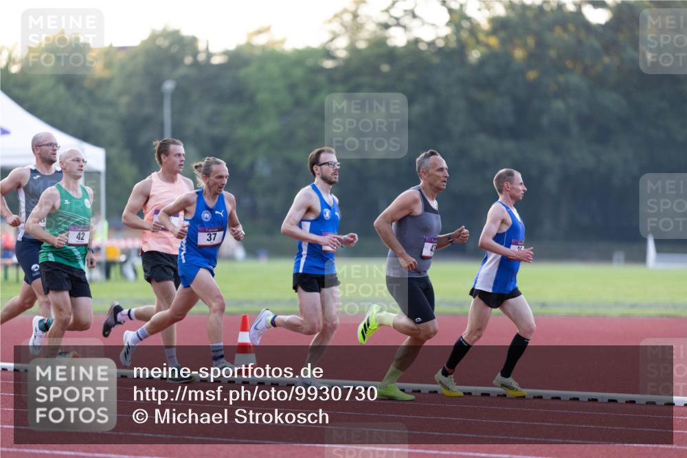 08.08.2026 - Nacht der Zehner Michael Strokosch http://msf.ph/oto/9930730 08.08.2026 20:30:03 Laufen 42, 37 meine-sportfotos.de